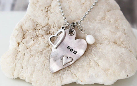 Mom heart necklace